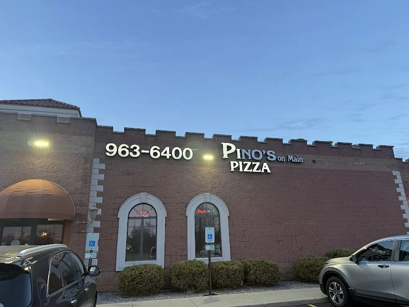 Pino's on Main Pizza
