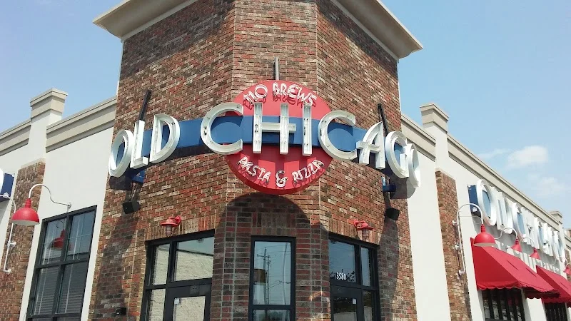 Old Chicago Pizza + Taproom