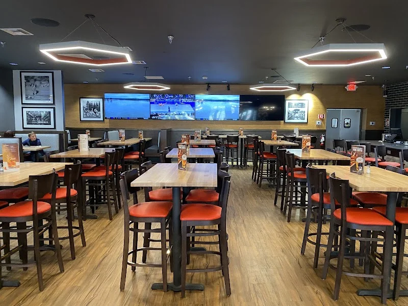 Boston's Restaurant & Sports Bar
