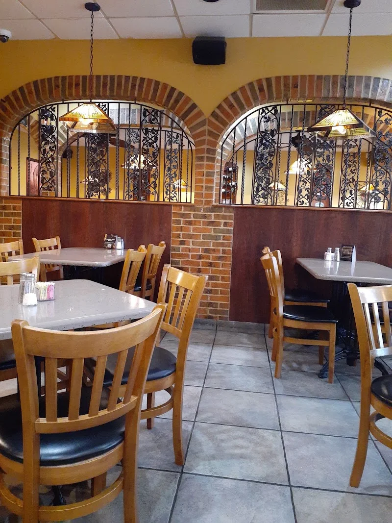 Nino's - Pizza & Italian Restaurant
