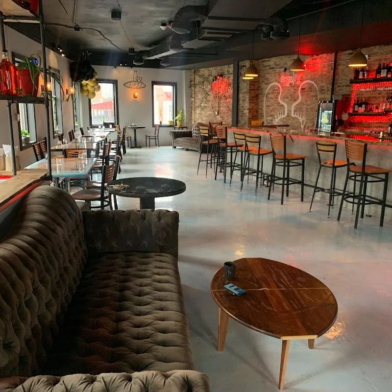 Angeli’s Pizzeria & Bar
