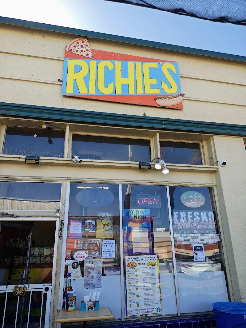 Richie's Pizza & Hot Dogs